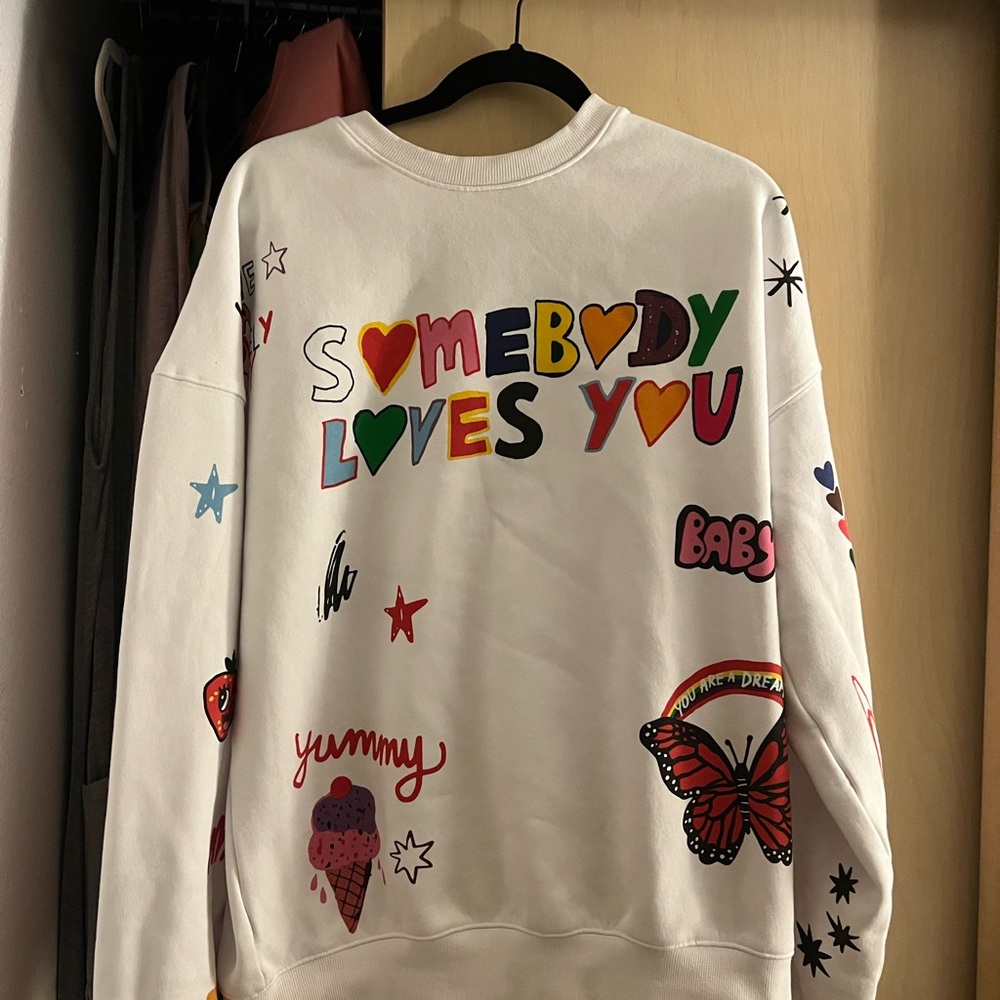 Mayfair somebody loves you sweater graphic graffiti design